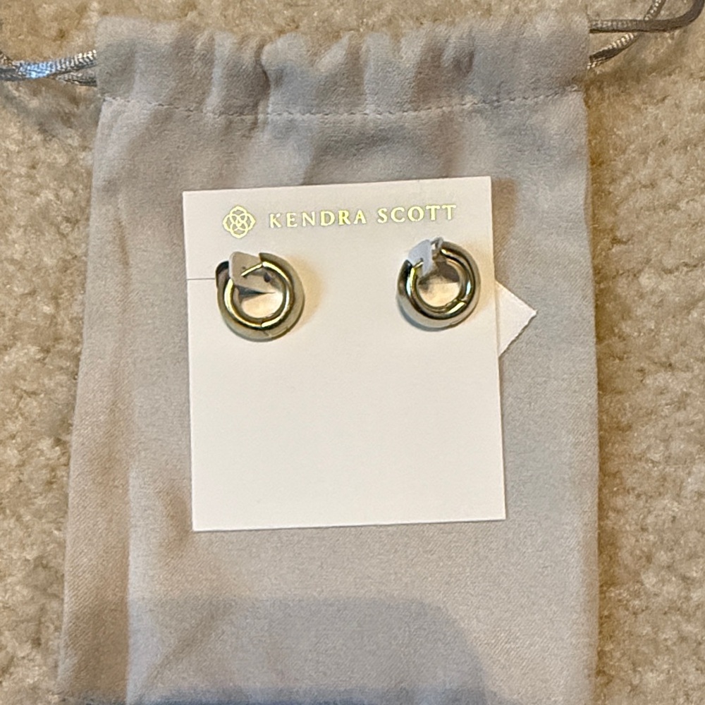 Kendra Scott Gold Hoop Mikki Earrings
